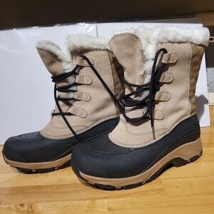 Women's Winter Snow Outdoor Boots, like new Land's End